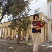 Cerchi aiuto per i compiti? Sono specializzata in inglese ed italiano, tutte le materie umanistiche in generale! Dalle elementari alle scuole superiori